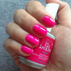 ibd Kalıcı Oje renk adı: Parisol (pembe)